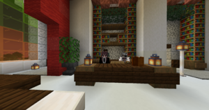 Истрейн в костюме на суде.png